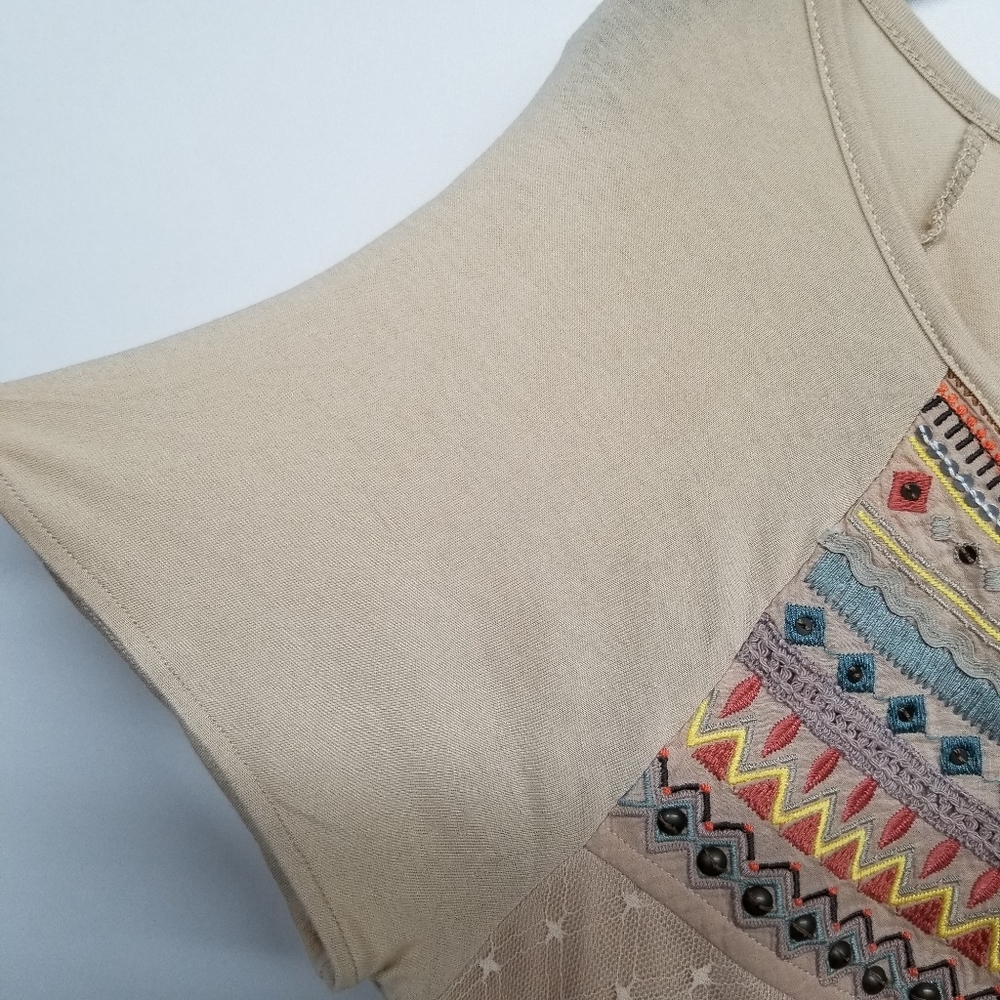 Anthropologie Lilka Lace Embroidered Boho Tee - Picture 8 of 8